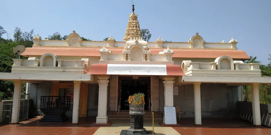 Hubballi Shri Kashimatha Venkataramana Temple